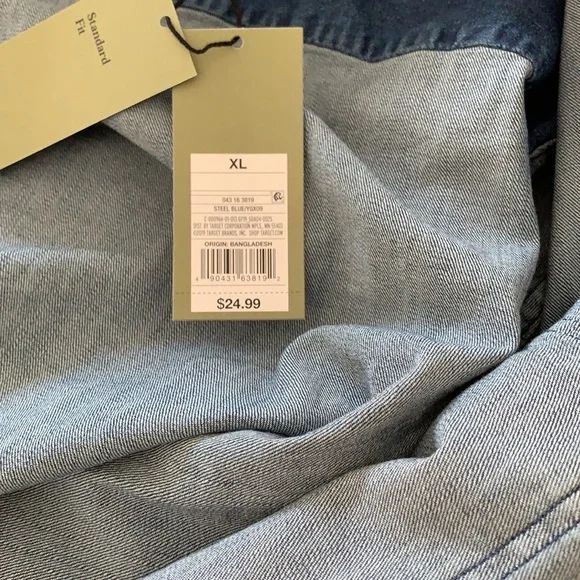 Good fellow & Co men’s denim button down shirt. - Picture 6 of 7